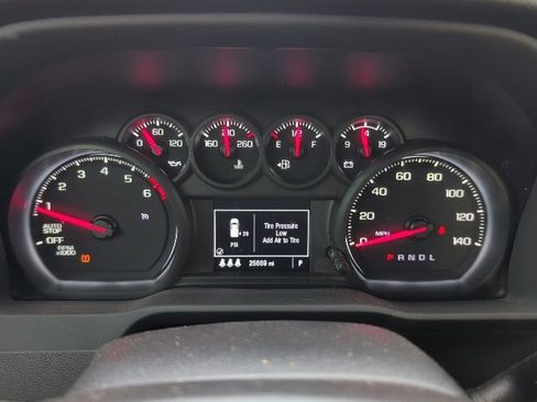 Used 2024 Chevrolet Silverado 1500 Custom Trail Boss w/ Turbomax Blackout Package image 13