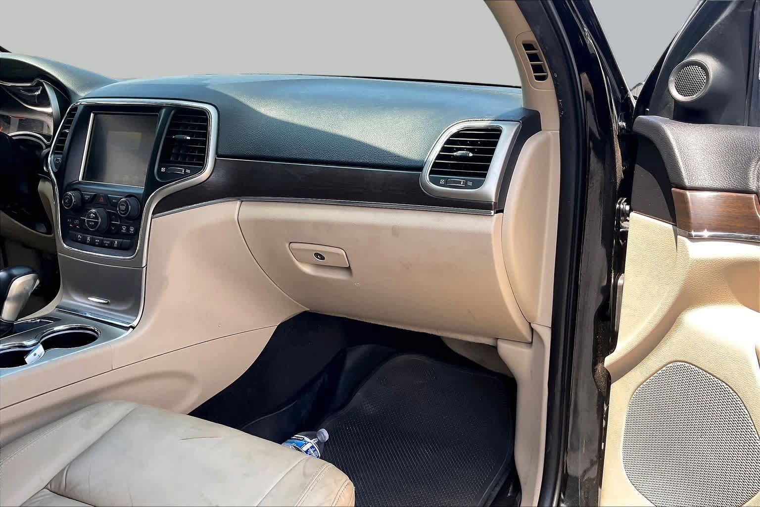 Used 2017 Jeep Grand Cherokee Limited RWD image 19