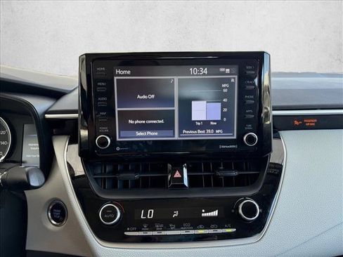 Used 2022 Toyota Corolla LE w/ LE Convenience Package FWD image 9