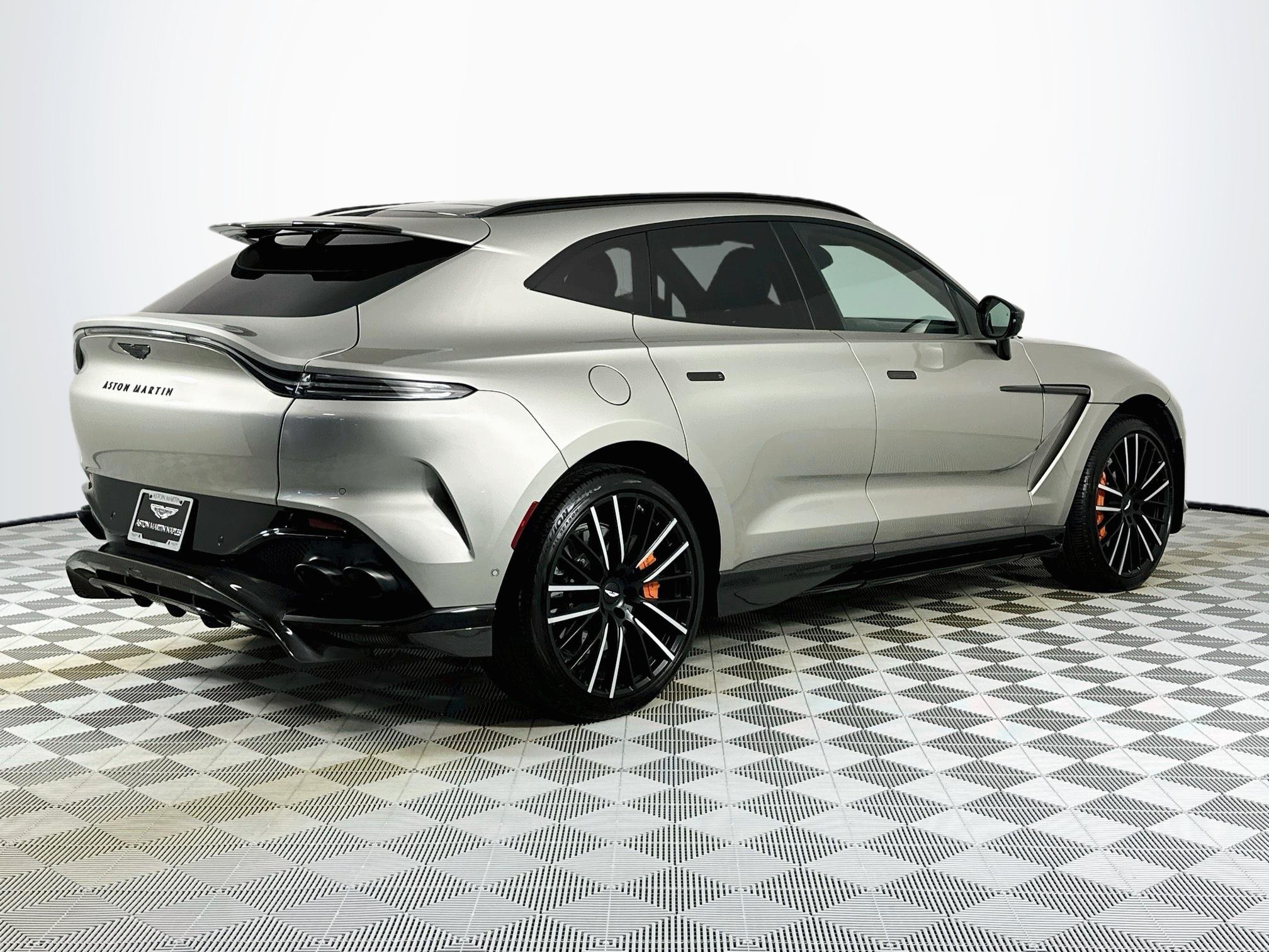 Used 2023 Aston Martin DBX 707 AWD/4WD image 15