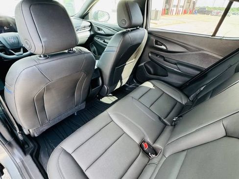 Used 2024 Buick Envista Sport Touring w/ Convenience II Package FWD image 11
