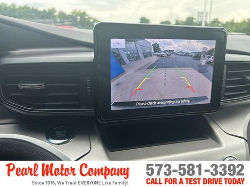 Used 2022 Ford Explorer XLT w/ Class IV Trailer Tow Package AWD/4WD image 16