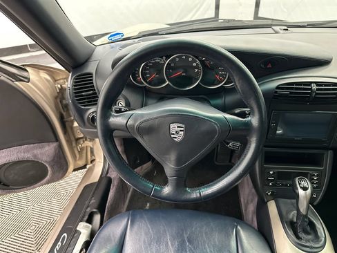 Used 2000 Porsche 911 Carrera 4 AWD/4WD image 16