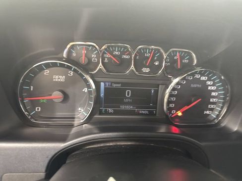 Used 2019 Chevrolet Silverado 2500 LT AWD/4WD image 11