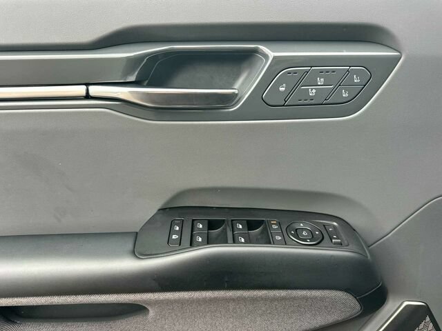 Used 2024 Kia EV9 Land AWD/4WD image 11