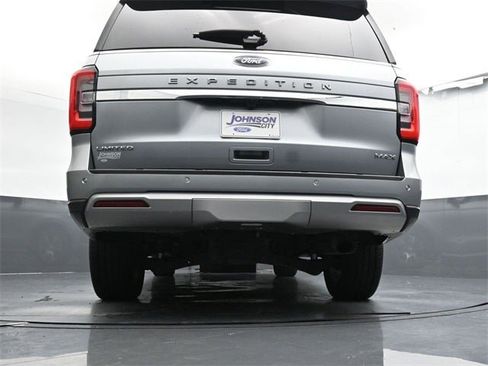 Used 2022 Ford Expedition Max Limited image 35