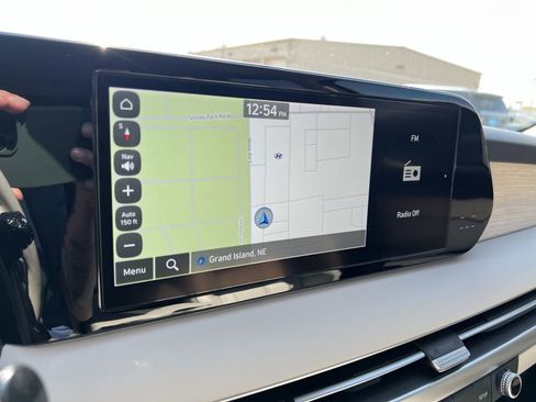 Used 2023 Hyundai Palisade Limited image 6