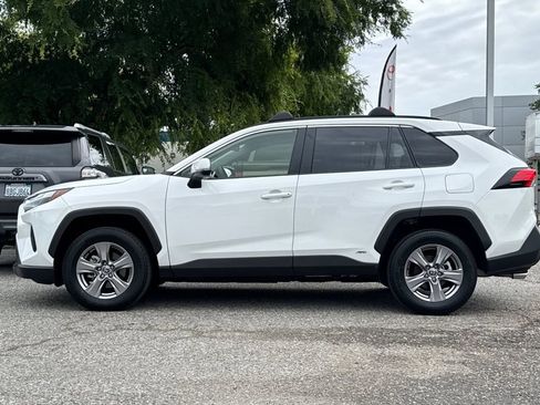 Certified 2025 Toyota RAV4 XLE AWD/4WD image 6