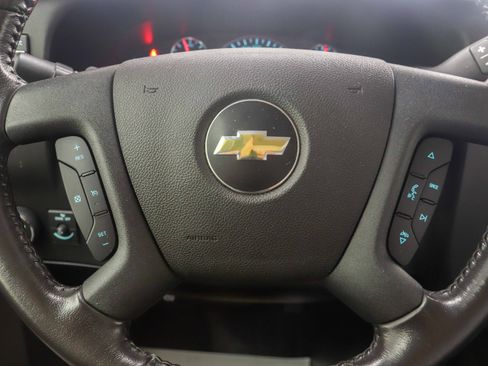 Used 2023 Chevrolet Express 3500 w/ Power Convenience Package RWD image 22
