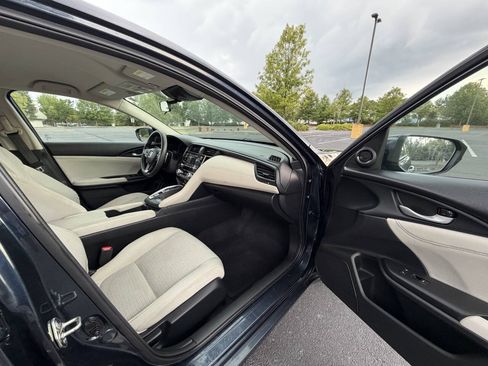 Used 2019 Honda Insight EX image 17