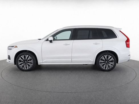 Used 2022 Volvo XC90 T5 Momentum w/ Climate Package FWD image 7
