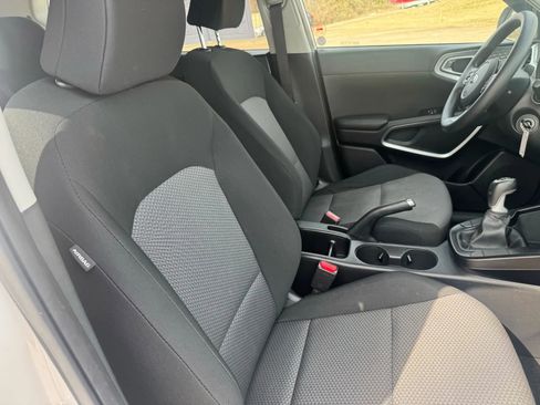Used 2020 Kia Soul LX image 26