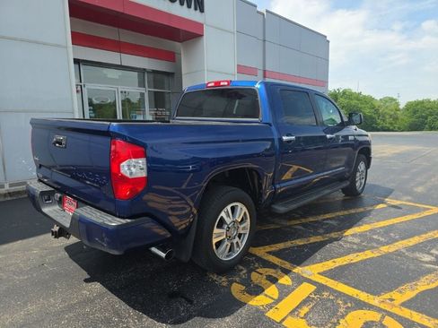 Used 2015 Toyota Tundra 4x4 CrewMax image 3