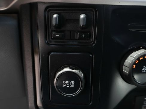 Used 2023 Ford F550 2WD Regular Cab Super Duty image 40