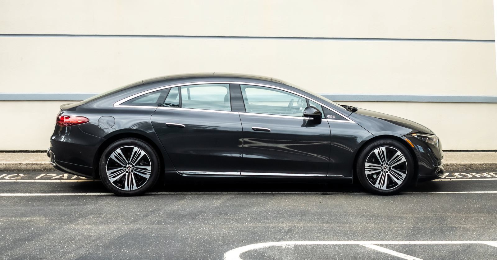Used 2023 Mercedes-Benz EQS 450+ 4MATIC Sedan image 8