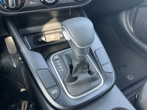 Used 2025 Kia Soul LX w/ LX Technology Package image 35