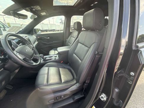 Used 2023 Chevrolet Traverse RS AWD/4WD image 20