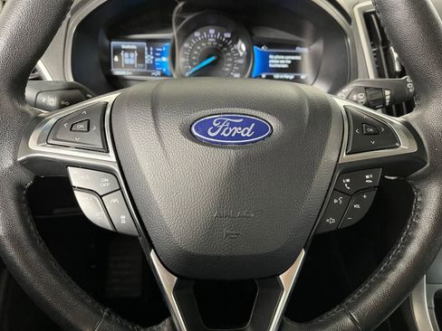 Used 2022 Ford Edge SEL image 13
