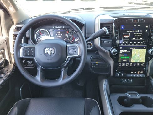 Used 2021 RAM 2500 Laramie w/ Body Color Bumper Group image 9