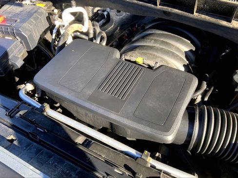 Used 2025 Chevrolet Silverado 1500 LT image 30