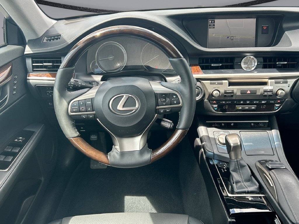Used 2017 Lexus ES 350 w/ Navigation System Package FWD image 34
