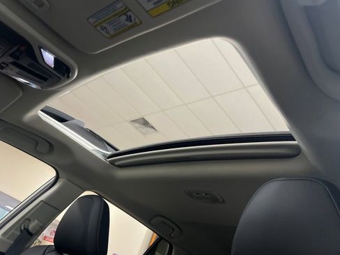 Used 2025 Subaru Outback Limited image 24