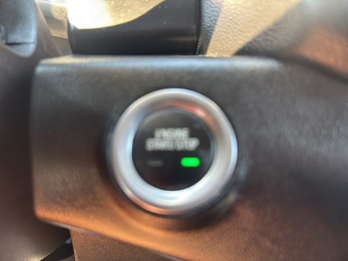Used 2024 GMC Terrain SLT w/ Elevation Edition AWD/4WD image 26