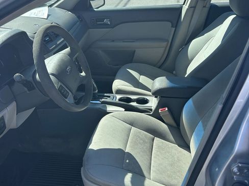 Used 2011 Ford Fusion SE w/ 202A Rapid Spec Order Code image 9