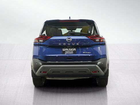 Used 2023 Nissan Rogue SV AWD/4WD image 4