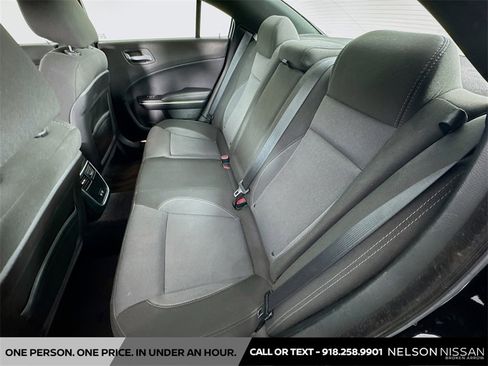 Used 2017 Dodge Charger SE w/ Popular Equipment Group image 21