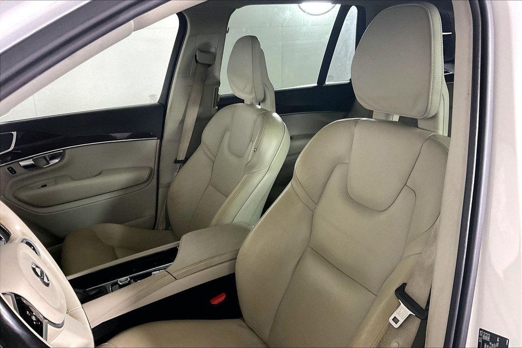 Used 2018 Volvo XC90 T5 Momentum w/ Convenience Package AWD/4WD image 23