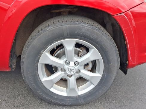 Used 2011 Toyota RAV4 Limited w/ Limited Extra Value Pkg image 7