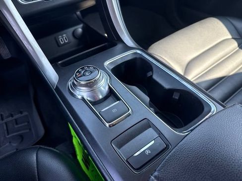 Used 2019 Ford Fusion SEL FWD image 30