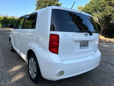 Used 2008 Scion xB FWD image 20