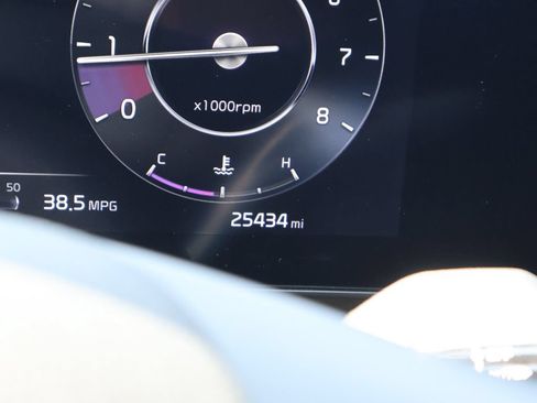 Used 2025 Kia Sportage SX FWD image 30