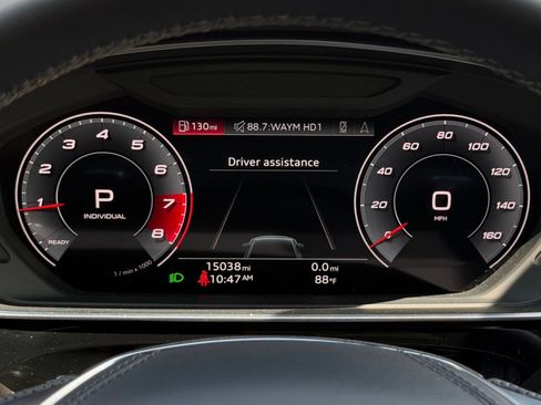 Used 2023 Audi S8 AWD/4WD image 20
