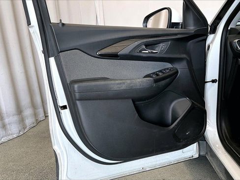 Used 2021 Chevrolet TrailBlazer LT w/ Convenience Package image 21
