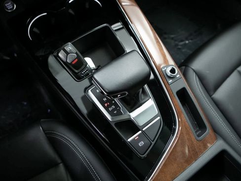 Used 2023 Audi A4 2.0T Premium w/ Convenience Package image 23