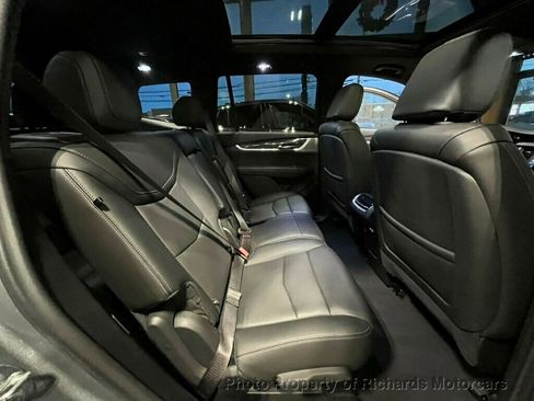 Used 2024 Cadillac XT6 Sport image 24