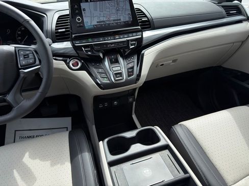 Certified 2026 Honda Odyssey Elite image 15