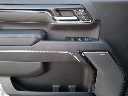 Certified 2026 GMC Sierra 2500 AT4X image 13