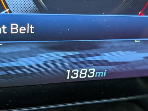 Used 2025 Chevrolet Equinox LT w/ Convenience Package II image 30