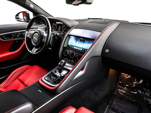 Used 2023 Jaguar F-TYPE Coupe image 15