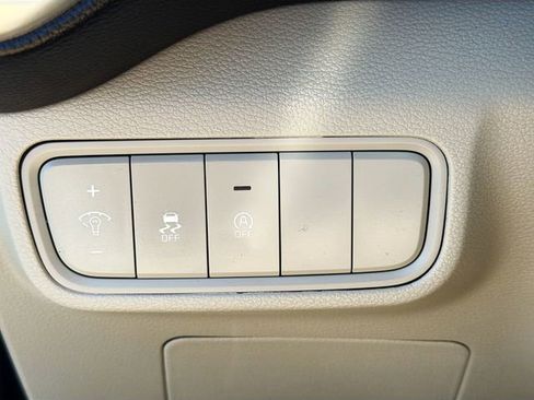 Used 2025 Kia Soul S FWD image 10