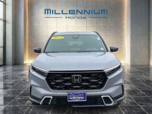 Used 2023 Honda CR-V Sport Touring image 2