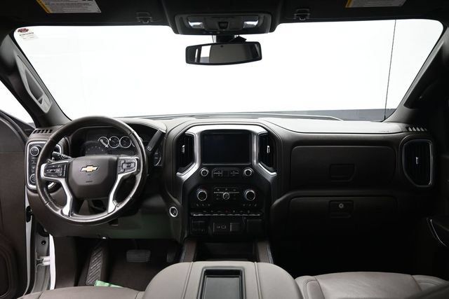 Used 2021 Chevrolet Silverado 1500 LTZ AWD/4WD image 23