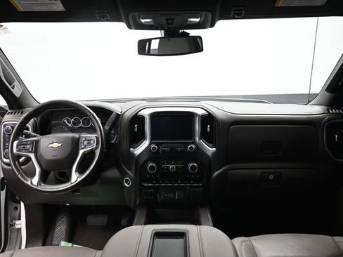 Used 2021 Chevrolet Silverado 1500 LTZ AWD/4WD image 23
