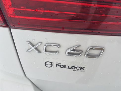 Certified 2024 Volvo XC60 B5 Plus image 8