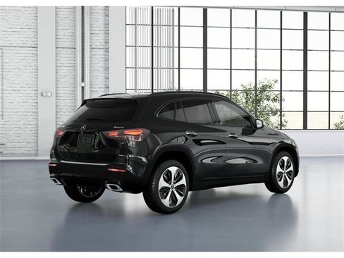 New 2026 Mercedes-Benz GLA 250 4MATIC image 21