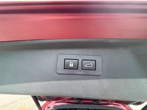 Used 2025 Subaru Outback Premium AWD/4WD image 6